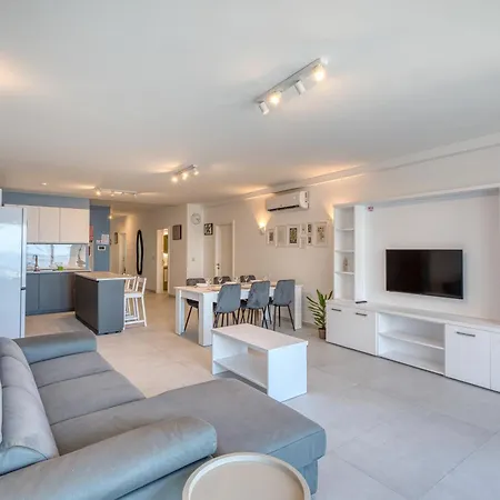 Appartamento Modern With Sea View Qawra