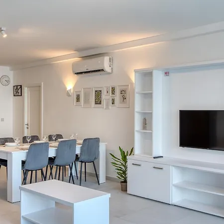 Appartamento Modern With Sea View Qawra